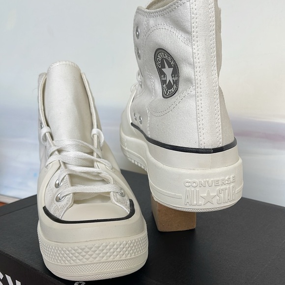 Converse Mens CTAS A02832C
CTAS CONSTRUCT HI VINTAGE WHITE/BLACK/EGRET
PLATFORMS - Picture 11 of 16